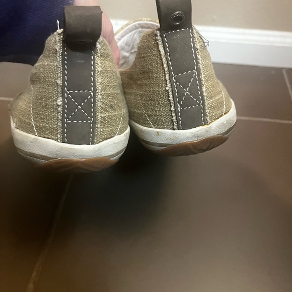 MARGARITAVILLE Men's Dock Chambray Slip on Canvas Deck Boat Shoe Khaki 11 EUC - Picture 6 of 8